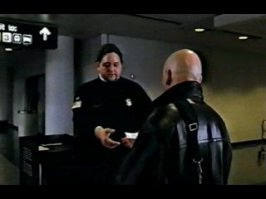 Яблоки. Сало. Есть. -А что, у вас не продают?