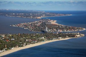 Днестр и Черное море в Затоке.
Видел несколько раз барашки  и пену когда лиманская вода встречается с морской в районе моста.