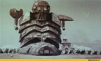 Вспомнилась сказка из детства "Финист - ясный сокол" (1975), когда лазером стрелял главный герой в заморское чудище карбараса))) С тех пор особо ничего не поменялось... Техника бъёт не дальше 20 шагов)))