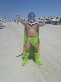 Мой сын только вернулся оттуда. Ездит несколько лет. Это целый мир. Следующий год уже планируем.