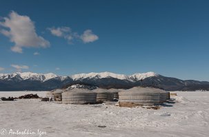 Фото мужа моей сестры. Байкал в марте.