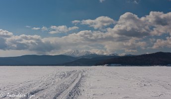 Фото мужа моей сестры. Байкал в марте.