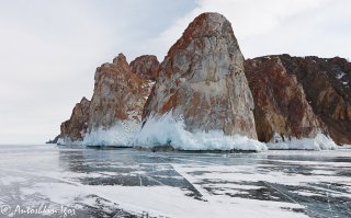 Фото мужа моей сестры. Байкал в марте.