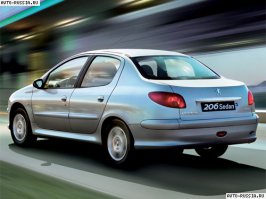 А как же попытка сделать их мини хетча полноразмерный седан ?