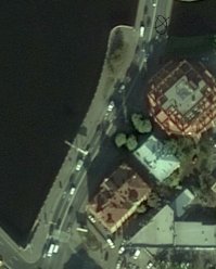 Там после светофора S-образная дорога. Для чайника под кайфом не мудрено было "организовать" ДТП. 
Фото "героини" бы на всеобщее обозрение.