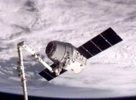 В общем то просто PR, по этой логике все наши корабли с экипажем пилотируемые.