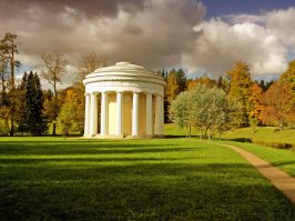 В том году в парке Павловска, фото моё...