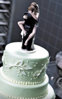 15 худших свадебных тортов