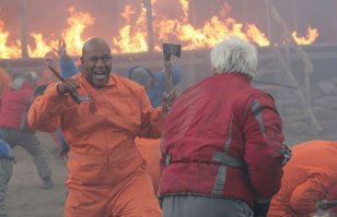 ЕС решил сыграть с беженцами в игру "Последний - мертвый как в супер фильме "Новая земля" ? Своё придумайте...