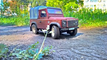 В парке с ребенком гулял, от делать нех сфоткал игрушку )))