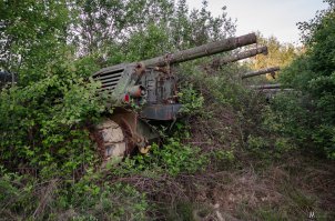 Массивное кладбище танков где-то в Европе