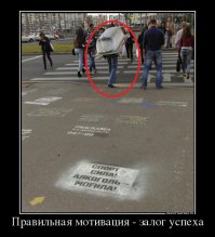 Если ванна чугунная, то чуваку точно можно пить, и многа