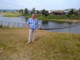 кстати вот с этого моста.правда река обмелела.