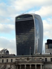 "Самым некрасивым зданием 2015 года стала новостройка 20 Фенчерч-Стрит в Лондоне"
а фото запостить религия не позволяет?