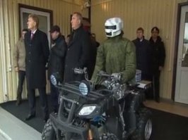 с этим братюней нам никакие лазеры не нужны