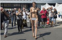 10 самых странных способов создания произведений искусства