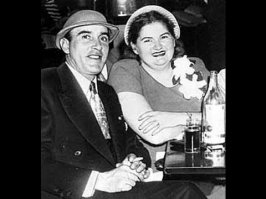 Марта Бек такая толстуха была оказывается. а в фильме ее Сельма Хайек сыграла.