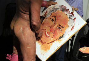 А как же дядечка с псевдонимом Pricasso?!