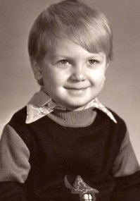 Светлый с детства хитрожопик затролльный по ходу :)