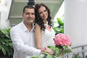 Давно нет уже Маськи, но теперь у него есть новый друг-жена)))