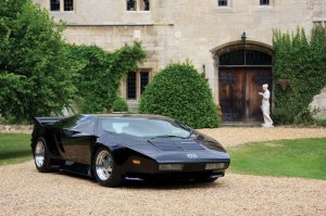 Митсуока и Плимут... прям со всем с автором не согласен... более того вообще не согласен с тем, что это спорткары... да, может быть мощные, нооооо... да, выглядят необычно, но очень даже элегантны... поколение жвачек "TURBO" полюбому вспомнит... был такой суперкар Vector w8... выпускался в 1990 вроде... вот его тоже за дизайн ругали многие... но вот по мне, так он и сейчас очень даже не плох... тут дело вкуса, пожалуй...