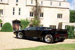 Митсуока и Плимут... прям со всем с автором не согласен... более того вообще не согласен с тем, что это спорткары... да, может быть мощные, нооооо... да, выглядят необычно, но очень даже элегантны... поколение жвачек "TURBO" полюбому вспомнит... был такой суперкар Vector w8... выпускался в 1990 вроде... вот его тоже за дизайн ругали многие... но вот по мне, так он и сейчас очень даже не плох... тут дело вкуса, пожалуй...