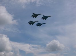 СУ-34 и СУ-27 на авиашоу в Новосибирске, качество не айс, на тапок фотано