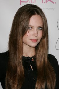 Дэйви Чейз ,блин , хорошенькая)