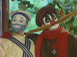 мне этот ролик напомнил одну деревню...