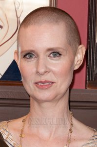 Автор, это случаем не ты?) Тебе не наплевать у кого какая прическа? Ну нравится им, черт с ними, пусть ходят, вообще фиолетово)