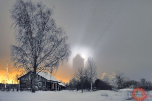 У нас тоже есть замечательный фотограф Алексей Харин, у которого есть проект "Потерянные деревни". Его работы демонстрировались на выставке в Доме Художника на Крымском Валу. Пронзительные, трогающие за душу работы.