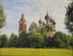 У нас тоже есть замечательный фотограф Алексей Харин, у которого есть проект "Потерянные деревни". Его работы демонстрировались на выставке в Доме Художника на Крымском Валу. Пронзительные, трогающие за душу работы.