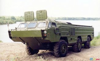 Я вот на таком мечтаю проехать по дорогам и рекам России. Тут тебе и дом и яхта всегда под попой. Правда работы по переделке много. Движок и трансмиссия у этого семейства армейских средств доставки спецвооружений не надежны. И самое главное негабарит и вследствие сложности с получением пропусков на дороги общего пользования. 
Но мечтать надо о великом, а потенциал у данного вездепроходимопроплывающего траспортного средства очень обширен.
P/s есть тут мехводы с точек и ос или ТЗМ к ним? Хотелось бы услышать мнение о надежности на дальняк данных изделий, особенно 5939 по компоновочным предпочтениям...