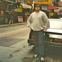 Не, я всё понимаю, хочется раскрепоститься, но иногда ходить без бюстгальтера просто неприлично.