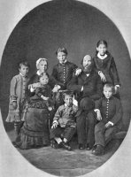 Даже целая толпа. ;)