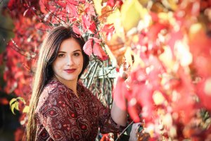 И от меня две радости - девушки и осень!