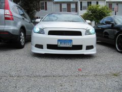 Ну почему, почему люди, водители не понимают, что правильно заниженный седан или хэчбэк гораздо лучше себя ведет на дороге и на поворотах?
Вот моя, вы даже себе представить не можете насколько лучше машинка стала после установки пружин TRD! Разница в том, что для некоторых машина нужна для перевозки овощей и фруктов (высокая), а для некоторых для удовольствия езды!!!Понимаете? И если водителя газельки посадить на 300лошадиную тачку, он это запомнит на всю жизнь.