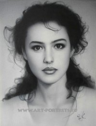 Моника Беллуччи