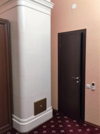 Хостел "Агни" в Питере на Невском.В начале сентября там был.Печь в моем номере.Красотища!