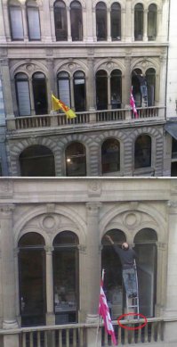 Неужели в палаццо Ручеллаи, во Флоренции, не могут вызвать профессиональных чистильщиков окон???!!!