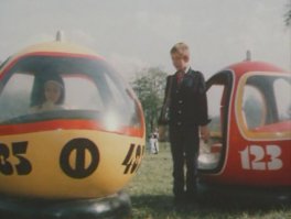 Напомнило флип из "Гостьи из будующего"