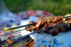 Для макро отрывай больше диафрагму (меньше значение d)