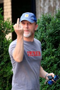 Джеймся Бонд уже не тот!