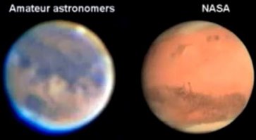 Как я понял, автор как бы намекет, что ничего красного (как нас пичкали годами до этого) на Марсе нету... так что зачем и поему это всё надо было придумывать 
P.S. На втором фото написано: как видит Марс астроном-любитель и НАСА