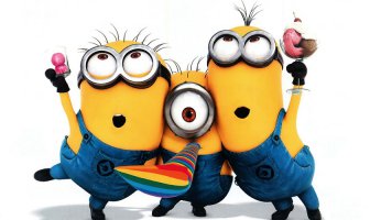 Под 18 автомобилями на роликовых коньках. Вот это растяжка!