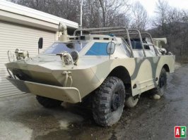 Вот вседорожный премиум кабриолет. Еще и плавает.