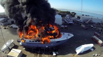 Ой, это ваша яхта? Так на вас же только моторная лодка числится )