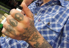 Женат 4 раза.