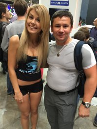 да нормально  - сразу можно было номер свой оставить или у девушке попросить ))) некоторые давали без проблем
батаны стеснялись сразу спросить наверно)