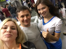 Посетители «ИгроМира» заполонили соцсети объявлениями о поиске сфотографировавшихся с ними девушек